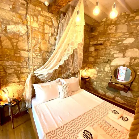 Marissa Boutique Hotel 2*