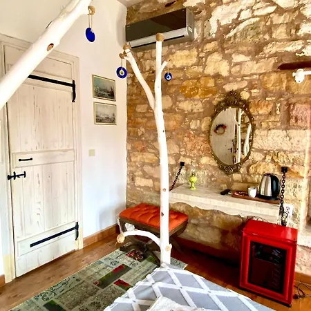 Marissa Boutique Hotel 2*