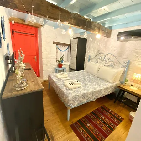 Marissa Boutique Hotel 2*