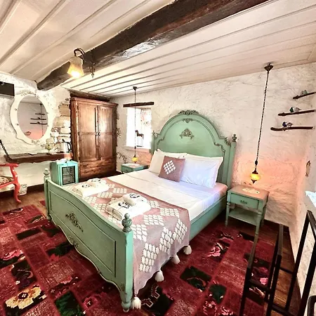 Marissa Boutique Hotel 2*