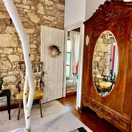 Marissa Boutique Çeşme